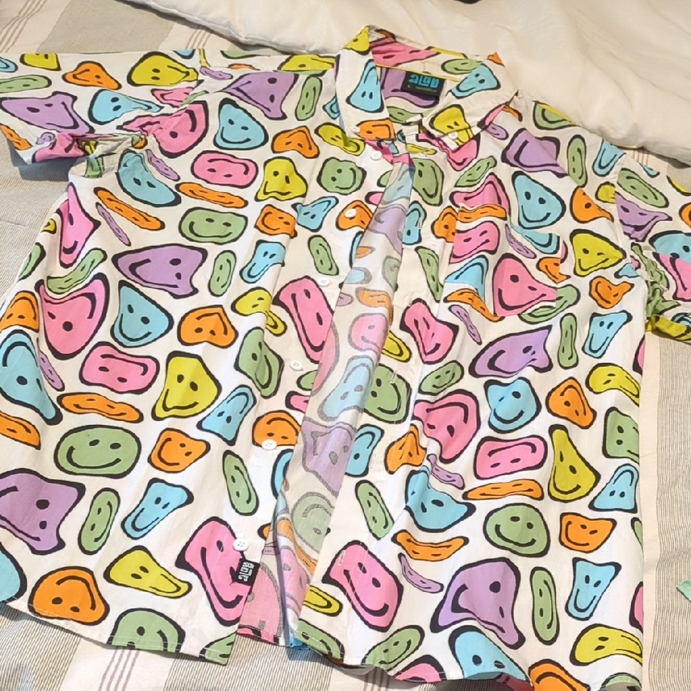 A Lab Men's Unisex Smiley Button Up Shirt